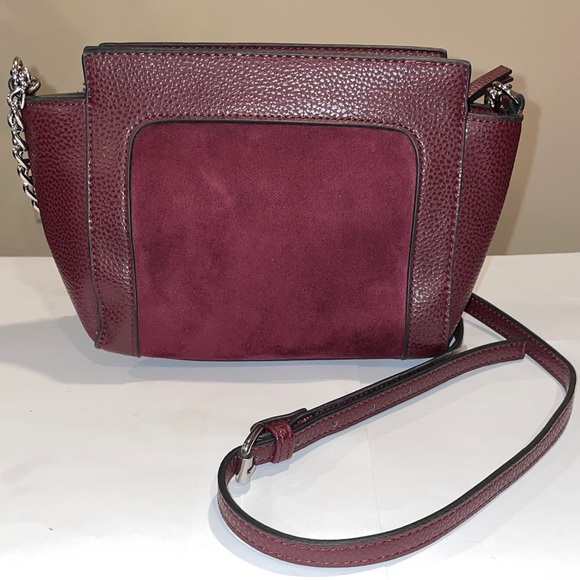 Steve Madden Burgundy Crossbody Bag - Picture 2 of 4